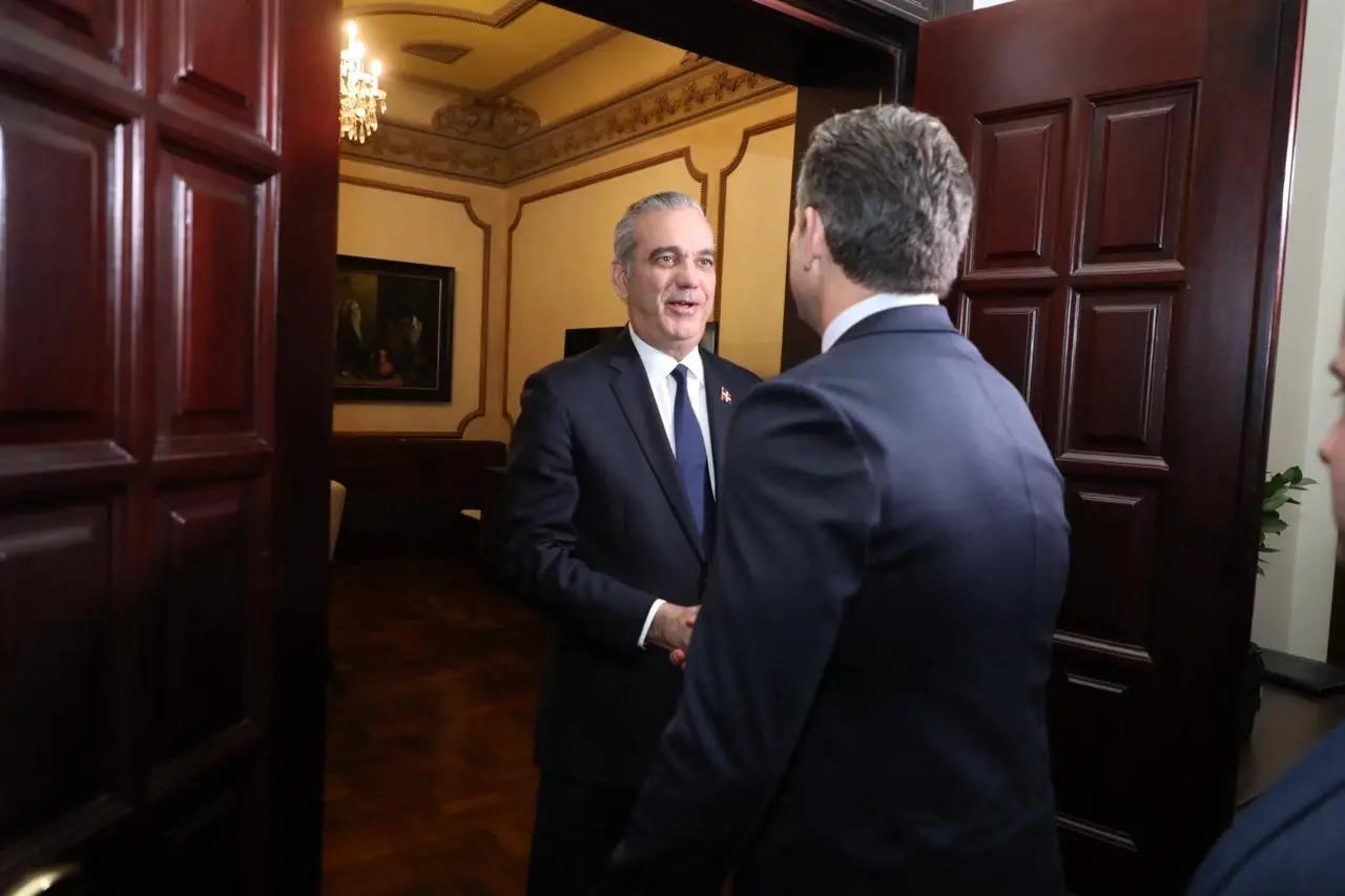 RD autoriza a EEUU uso de áreas restringidas en San Isidro y el AILA para enfrentar el narcotráfico