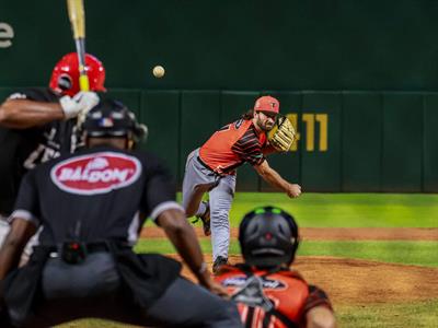 Toros del Este: Con ataque de 11 hits, vencen a Leones