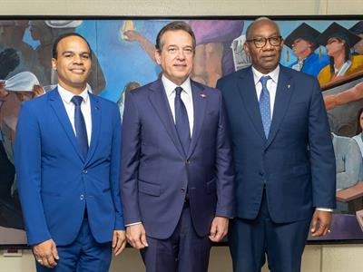 Uasd reconoce al ministro Víctor “Ito” Bisonó