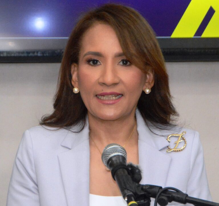 Zoraima Cuello decretos de emergencia: «Es un patrón que encarece el Estado y ahuyenta la inversión»