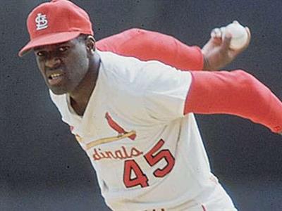 Béisbol: No solo con bola rápida se puede dominar al rival