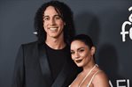 Vanessa Hudgens da la bienvenida a su segundo bebé