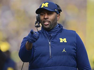 Despiden al entrenador Sherrone Moore por relación inapropiada