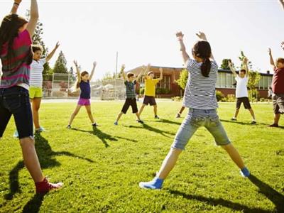Docente cita factores que alejarían a las adolescentes del deporte