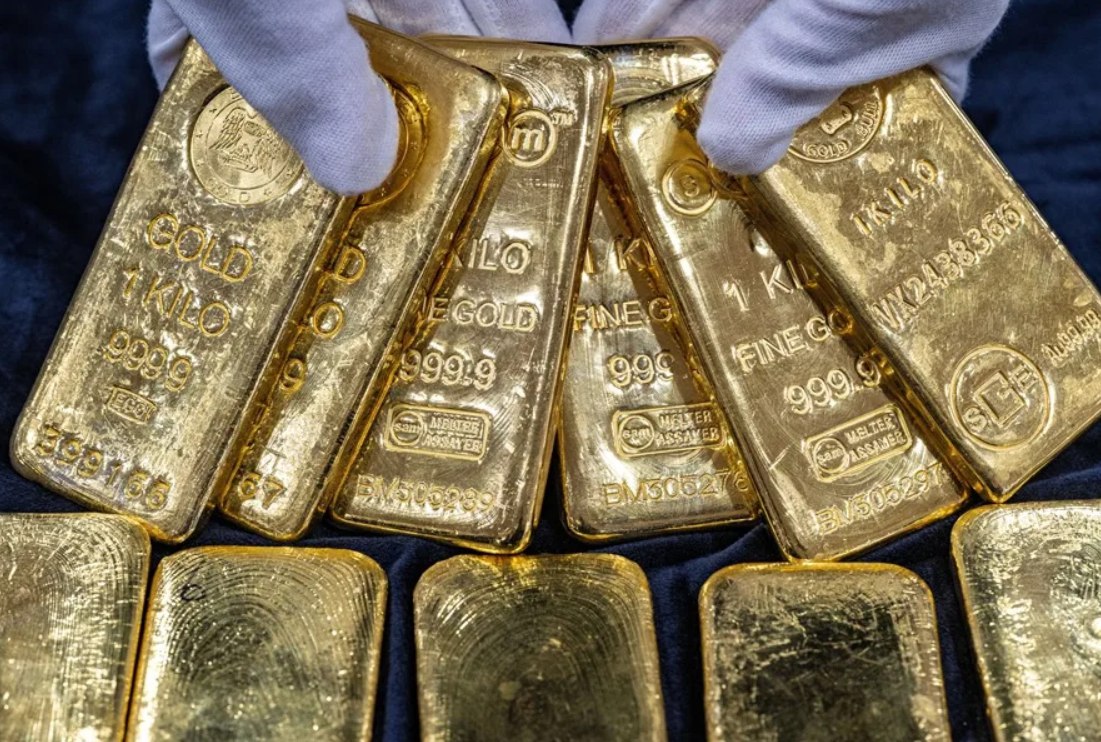 El oro alcanza los 4,529 dólares y la plata los 75 dólares, nuevos máximos históricos