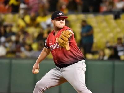 Escogido blanquea a Águilas, que pierden dos corridos por primera vez