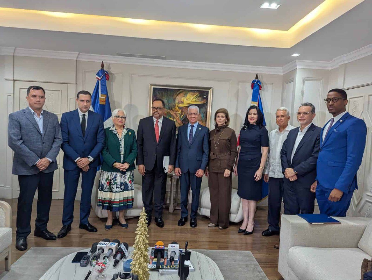 Golpe a doble función en PN: proyecto de reforma policial prohíbe servicios de agentes en instituciones externas