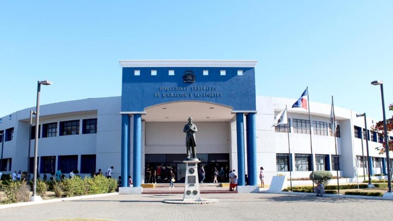 Migración explica detención de siete ciudadanos chinos por superar permiso de estadía