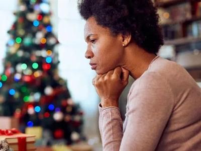 Navidad sin pareja: cómo afrontar la presión social