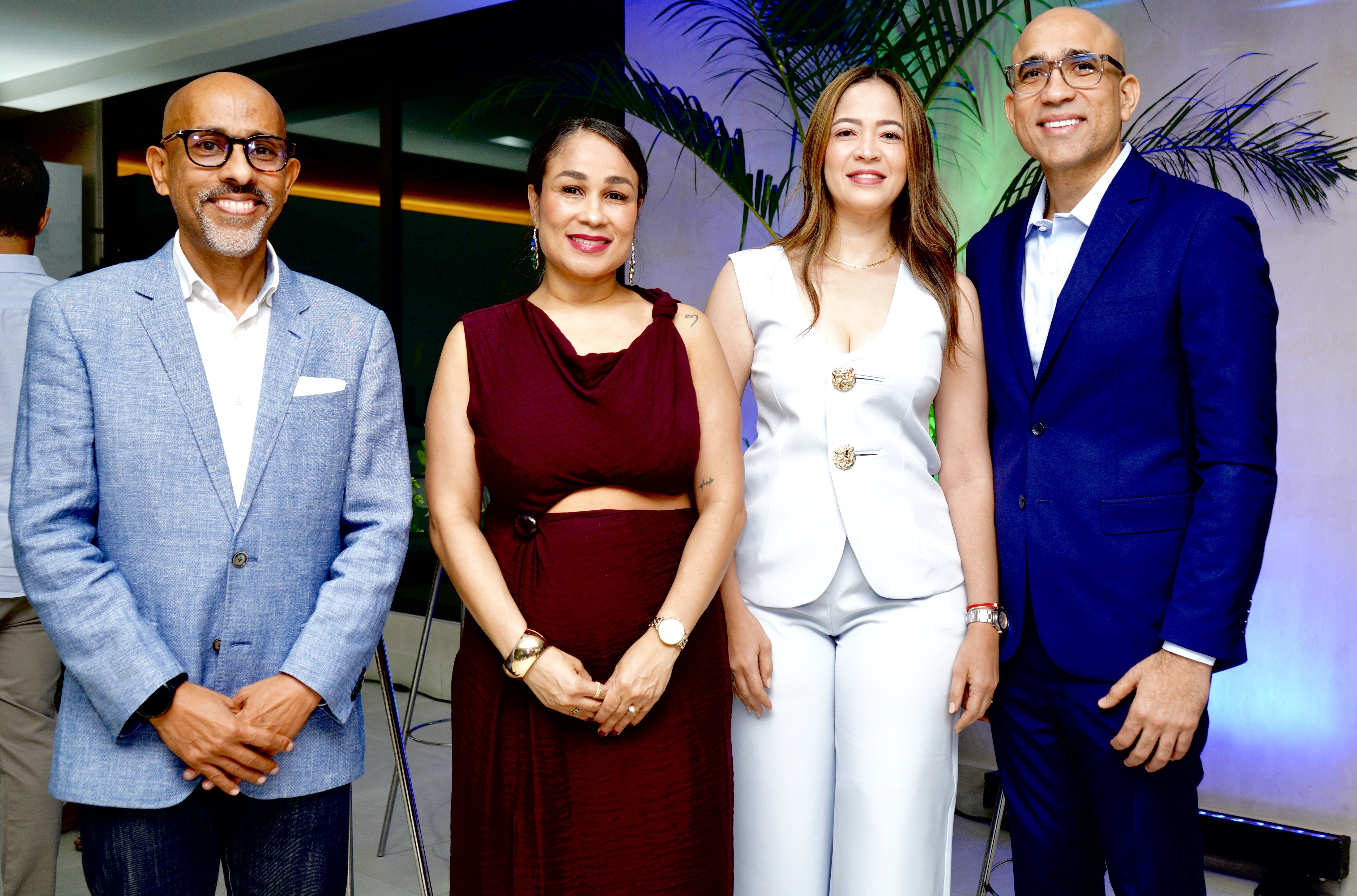 Puro De la Cruz, Heliana Medina Natanael Gutiérrez y Emely Soto.