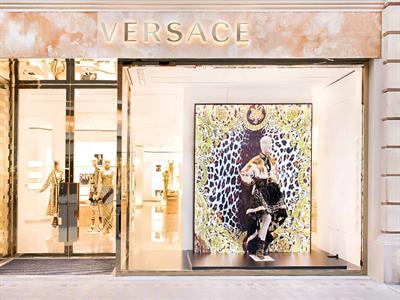Prada compra Versace por