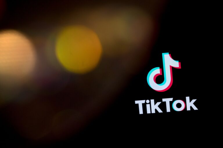 TikTok hace poco por evitar que su plataforma se convierta en un nido de pedófilos, apunta investigación de Malditas.es